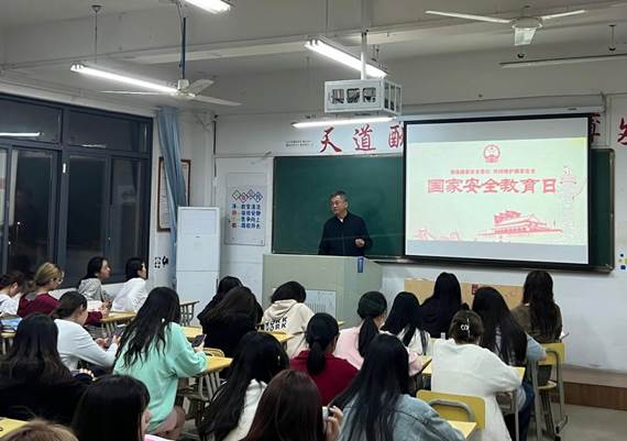 https://kjx.hsxy.edu.cn/__local/6/31/82/CAC8913ABE0095F002E5699A9A6_A4DBCF07_BE493.png?e=.png